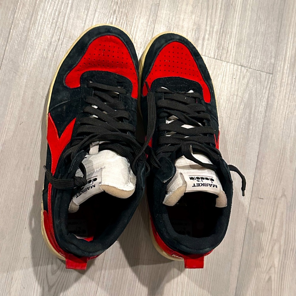 Diadora marvel black and red shoes